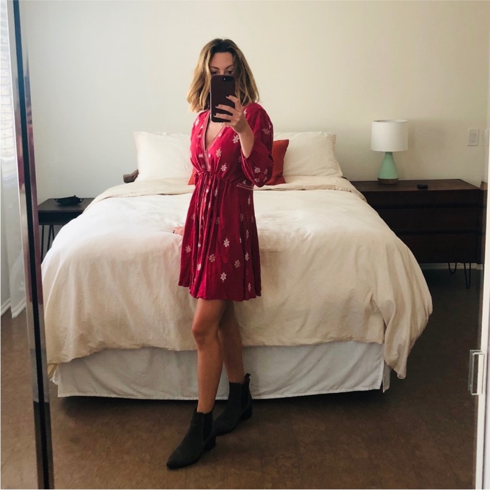 Free People FP Red Floral Stargazer Midi Women's Dress V Neck Rayon Sz XS Ex Con